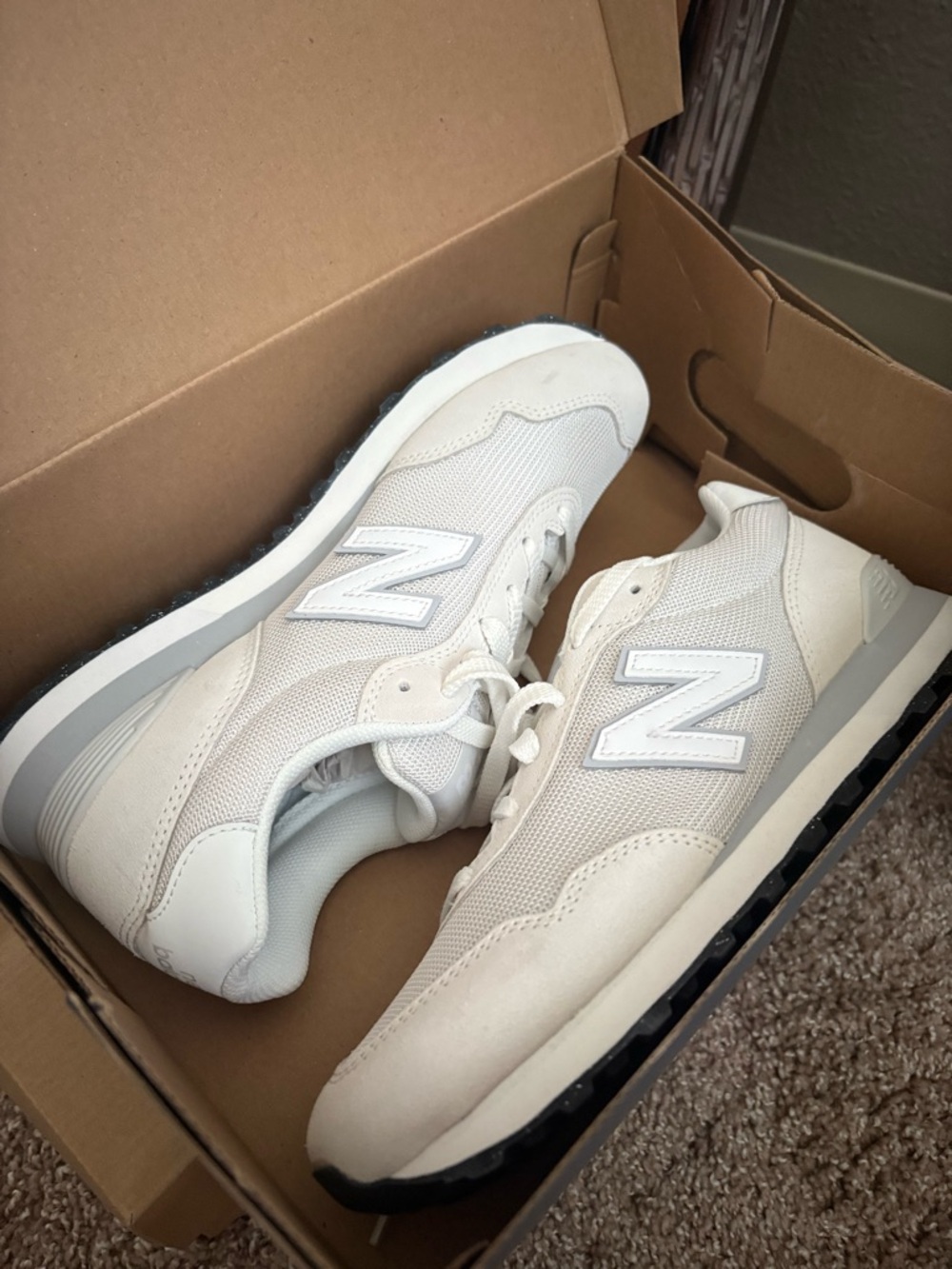 New Balance Cream/Tan Lifestyle Sneakers